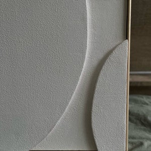 Modern 3D Textured Wall Art: White Graphic Abstract Painting